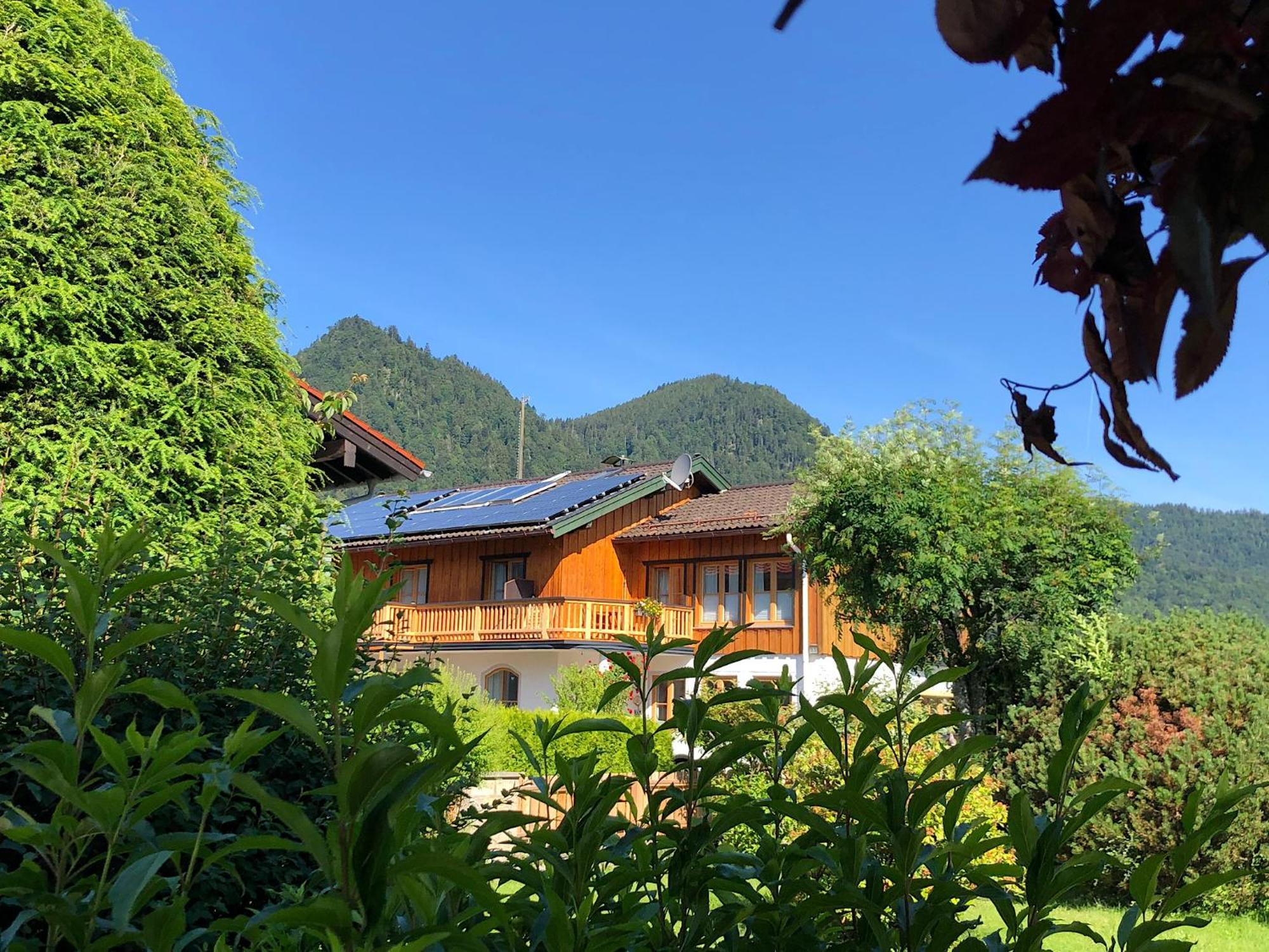 Ferienwohnung Eisenberger Inkl. Chiemgaukarte Ruhpolding Bagian luar foto